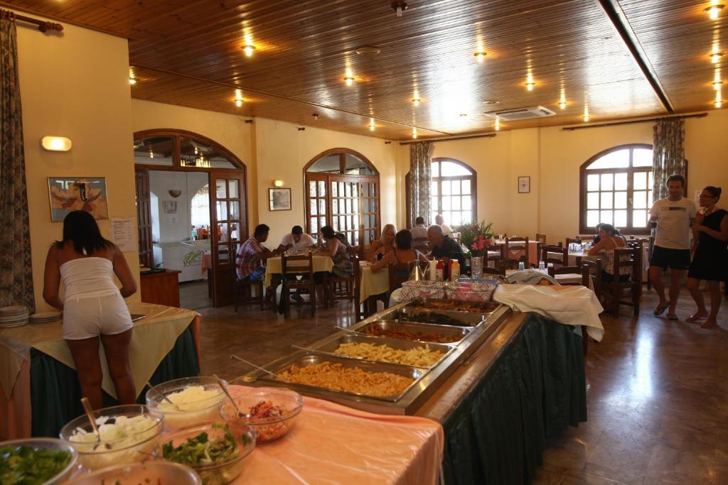 אניסאראס Hotel Galini מראה חיצוני תמונה